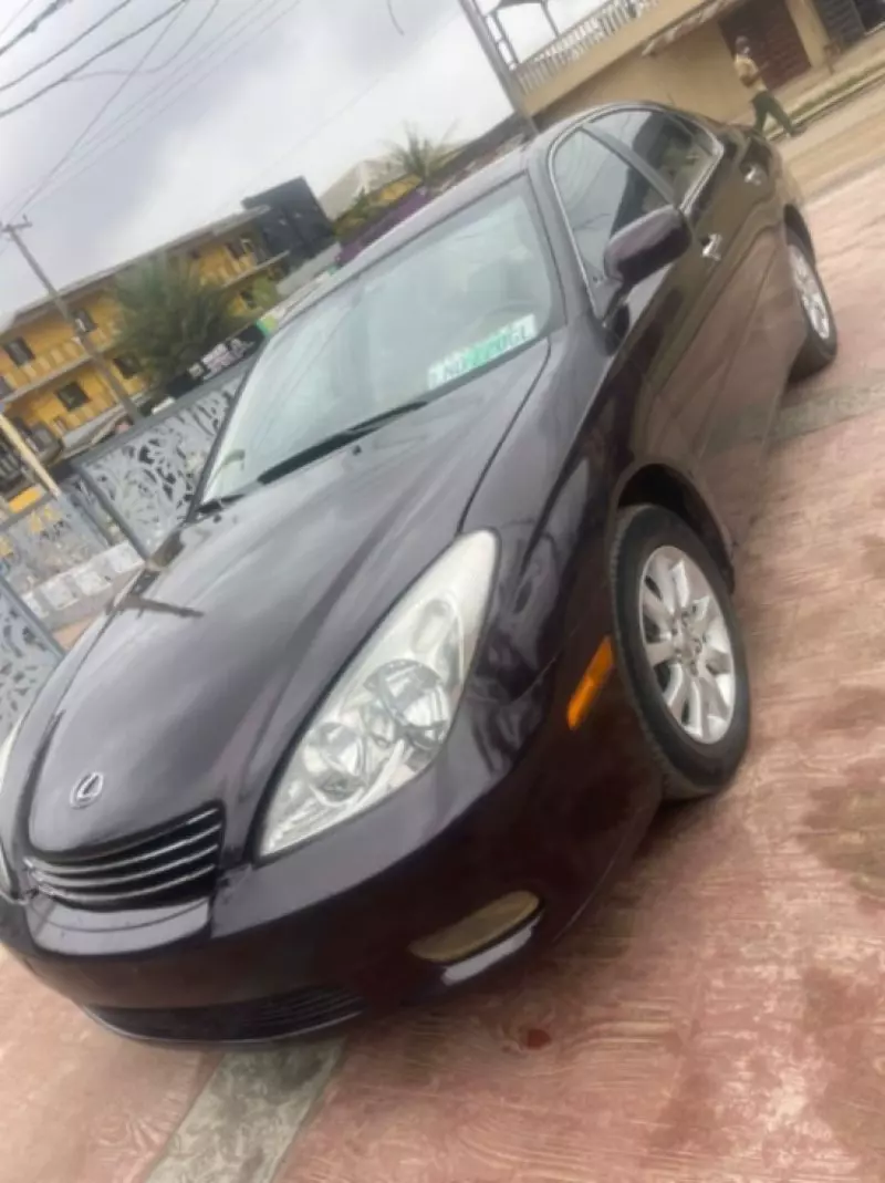 Lexus ES 330   - 2004