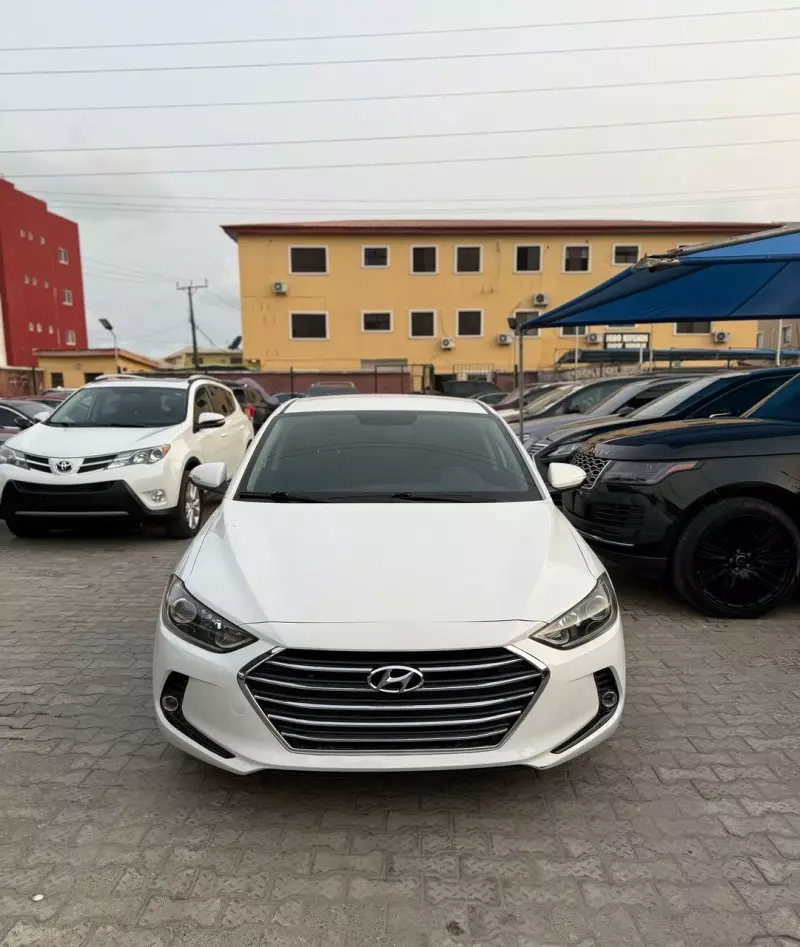 Hyundai Elantra   - 2017