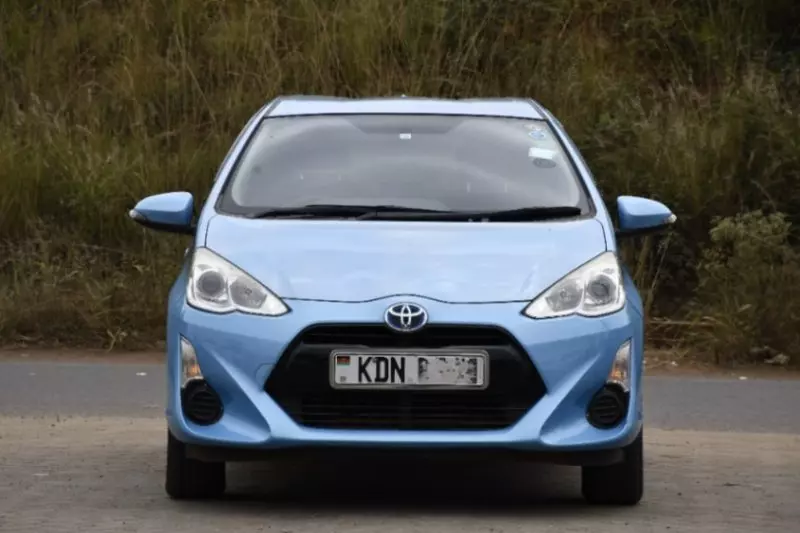 Toyota Aqua   - 2016