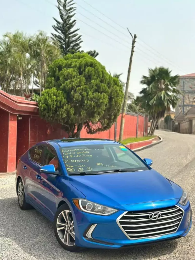 Hyundai Elantra   - 2017