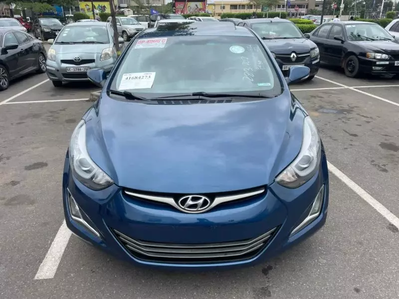 Hyundai Elantra   - 2015