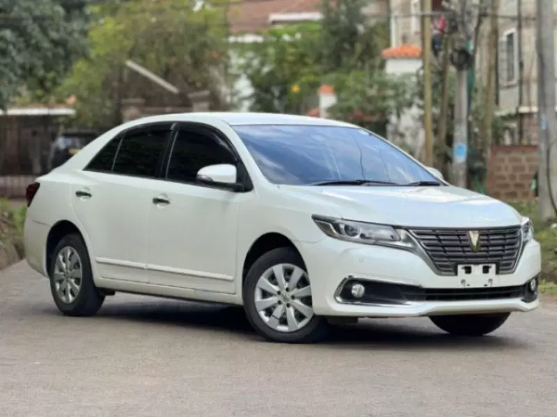 Toyota Premio    - 2018