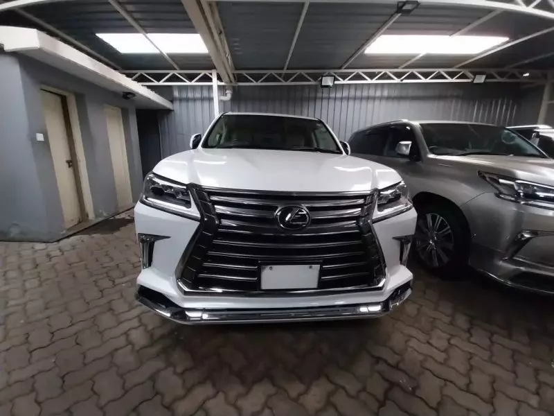 Lexus 570   - 2016