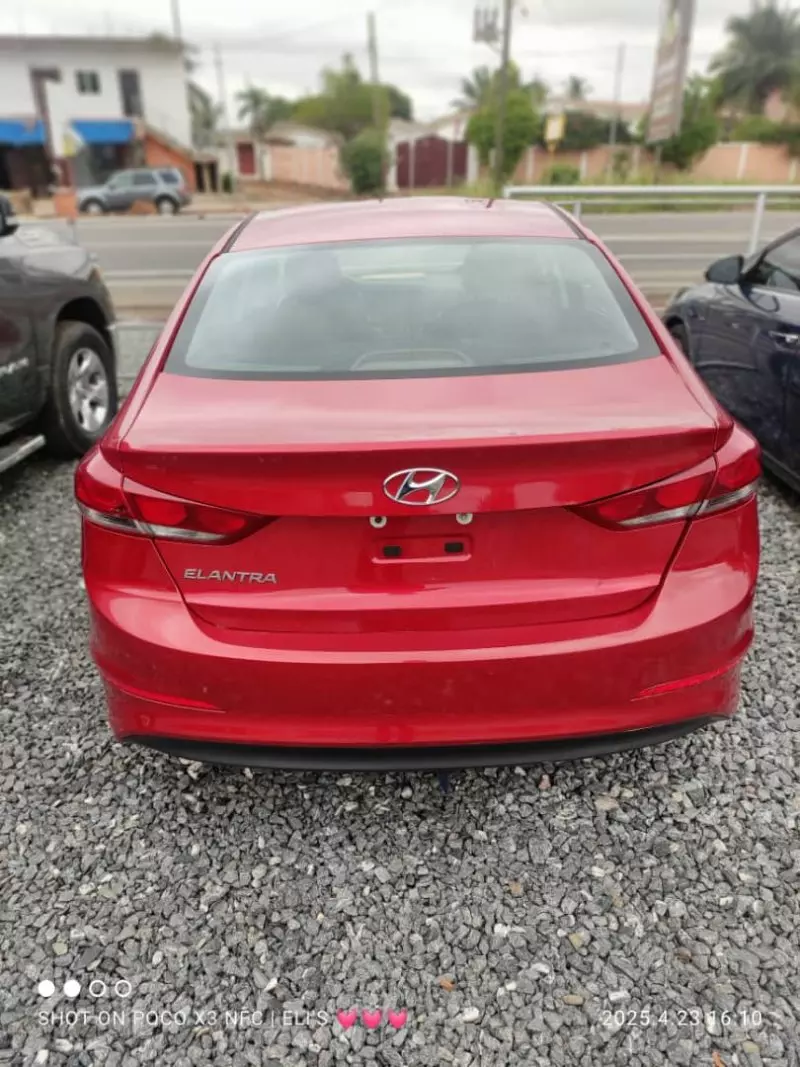 Hyundai Elantra   - 2017