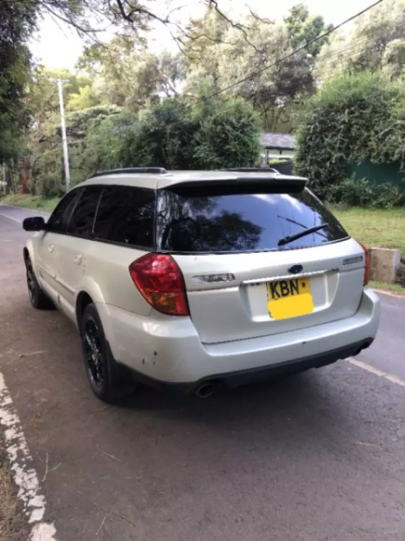 Subaru Outback   - 2003