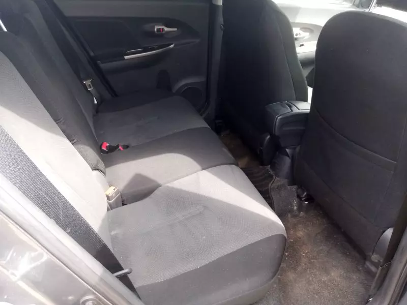 Toyota Ist    - 2012