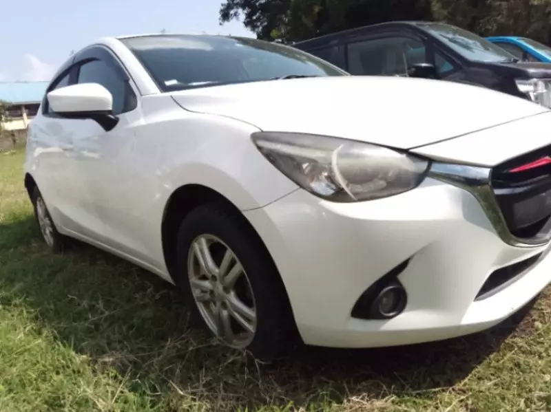 Mazda Demio   - 2017