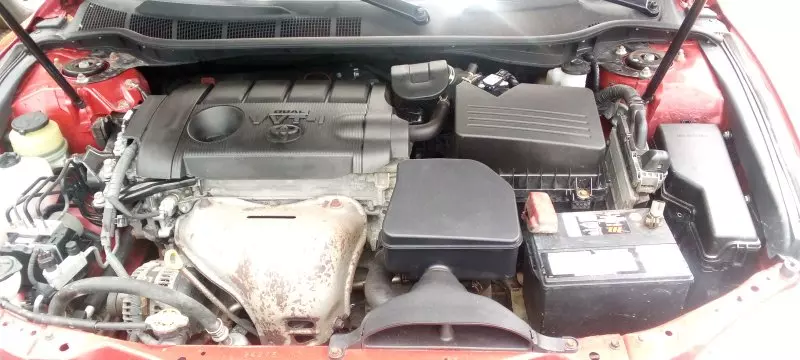 Toyota Camry   - 2011