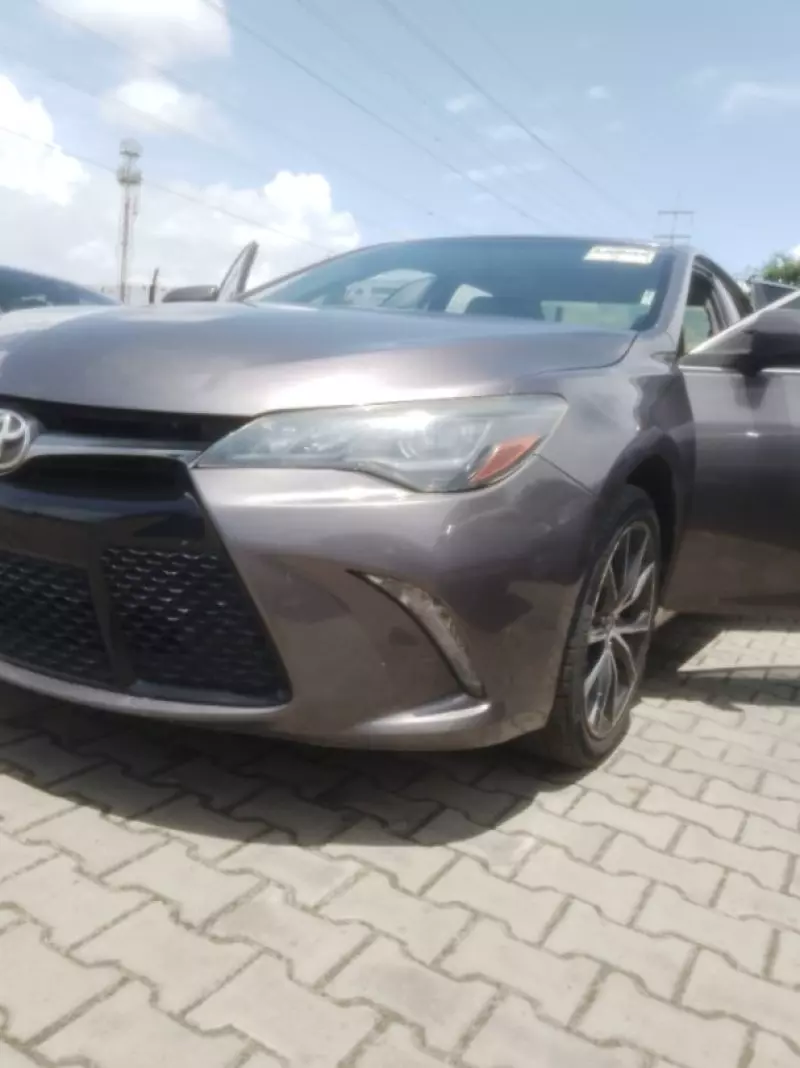 Toyota Camry   - 2015