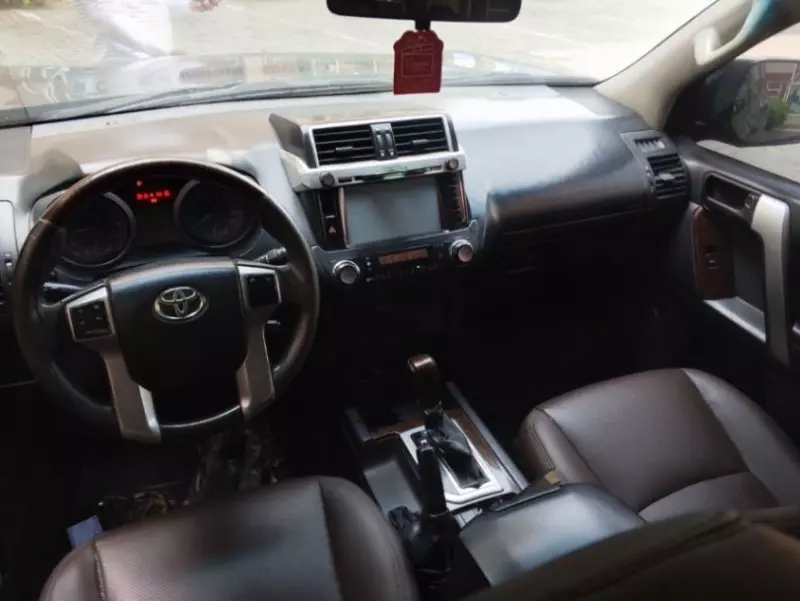 Toyota Land Cruiser - 2014