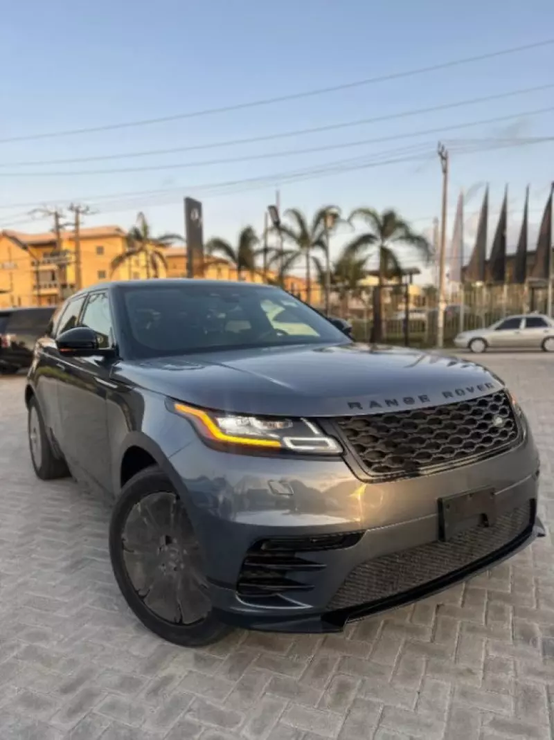 Land Rover Range Rover Velar   - 2021