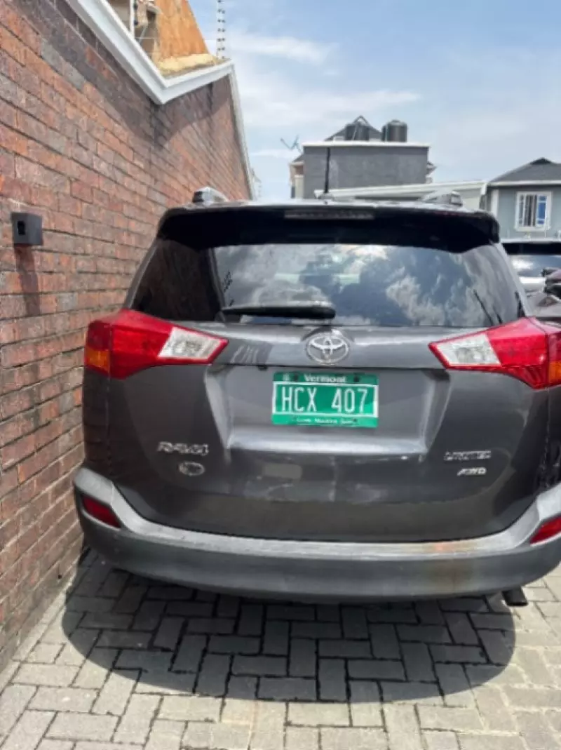 Toyota RAV 4   - 2014