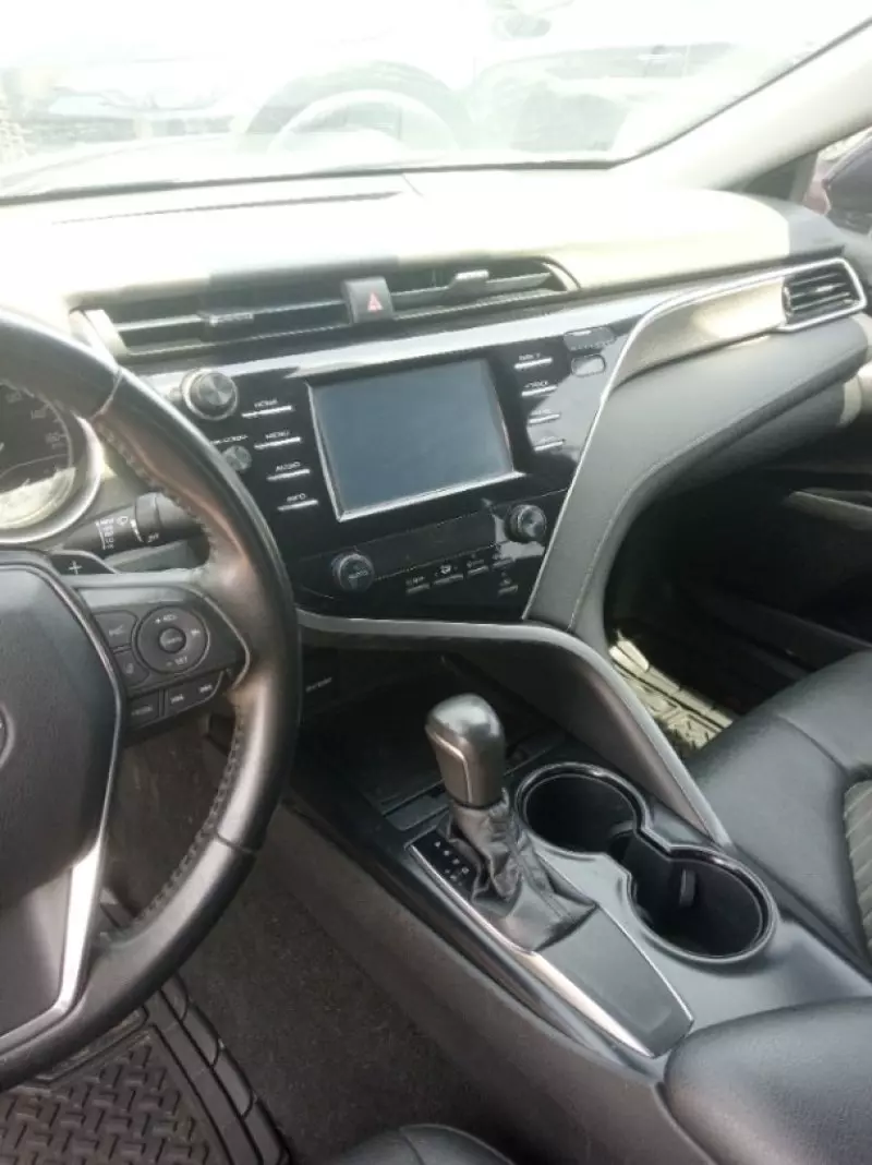 Toyota Camry   - 2018