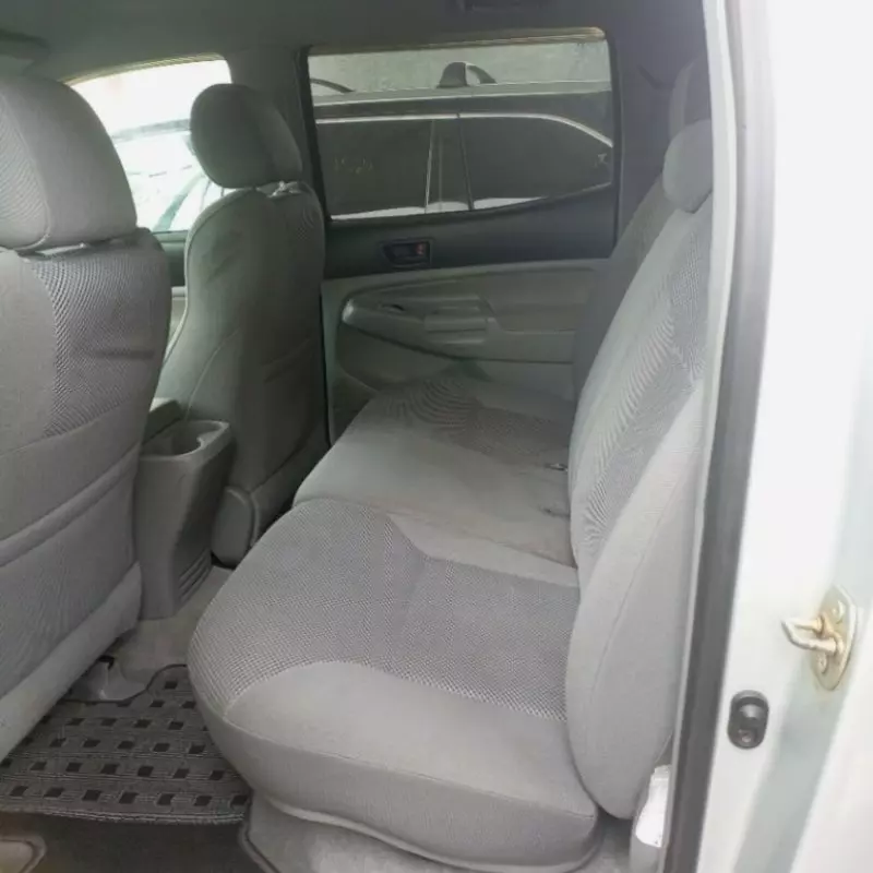 Toyota Tacoma - 2005