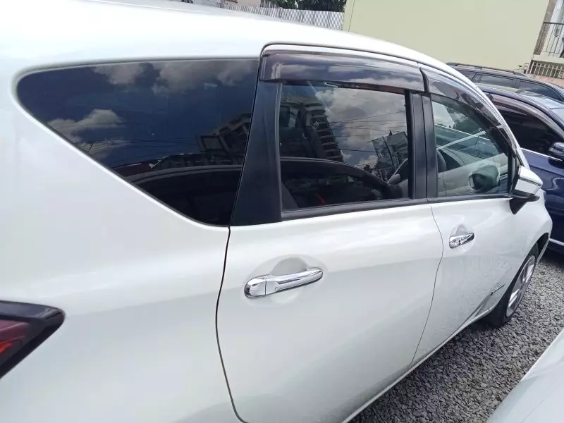 Nissan Note Hybrid E-Power   - 2017