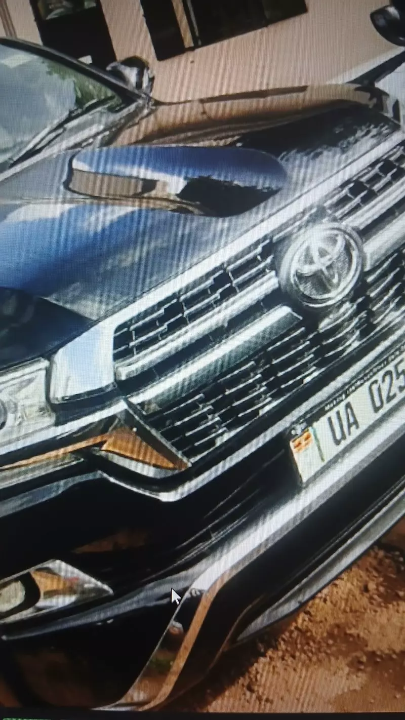Toyota Land Cruiser V8   - 2012