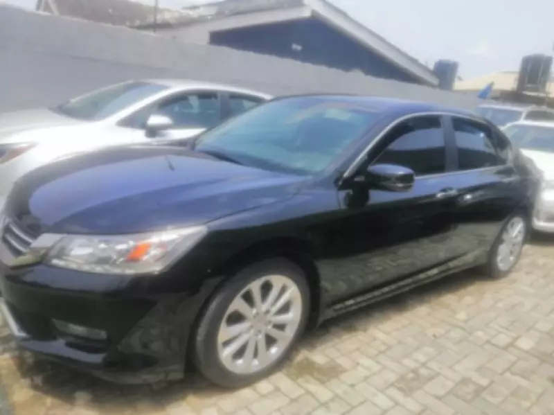 Honda Accord   - 2013