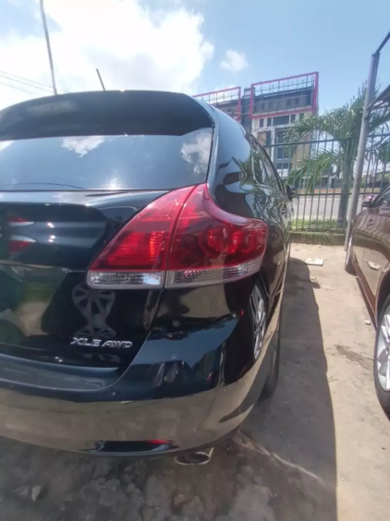 Toyota Venza   - 2013