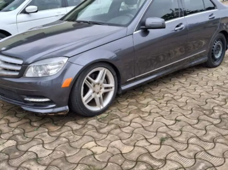 Mercedes-Benz C 350   - 2011