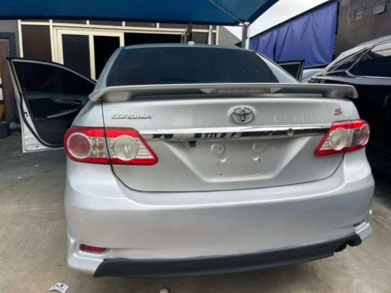 Toyota Corolla   - 2013