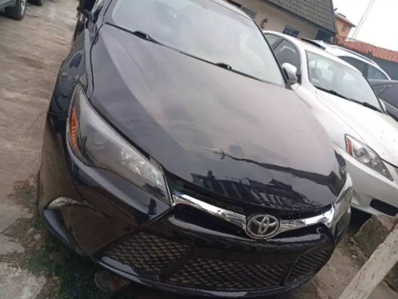 Toyota Camry   - 2017