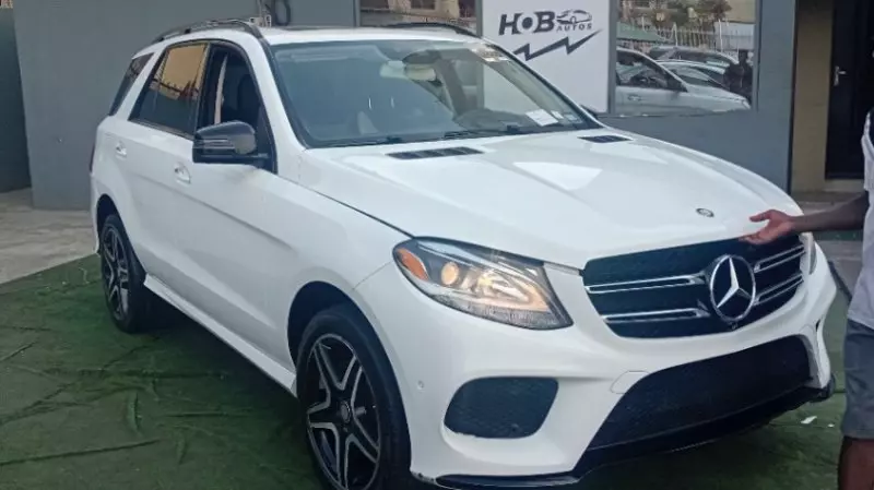 Mercedes-Benz GLE-Class   - 2017