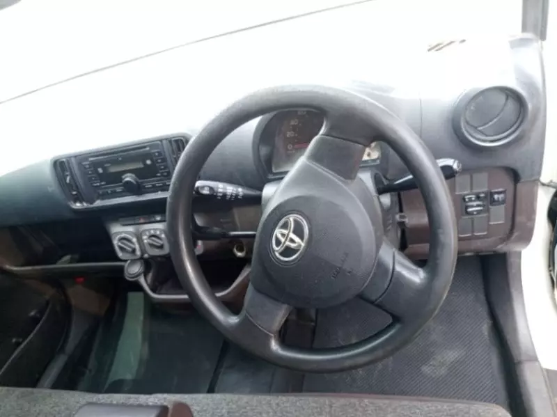 Toyota Passo   - 2013