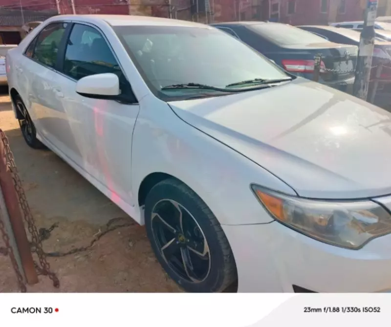 Toyota Camry   - 2013