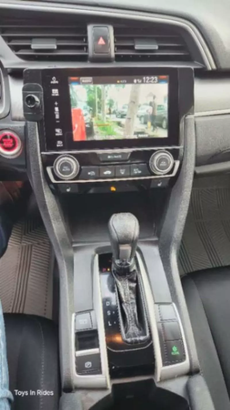 Honda Civic   - 2017