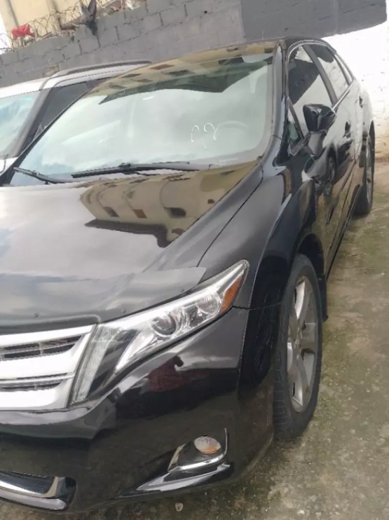 Toyota Venza   - 2013