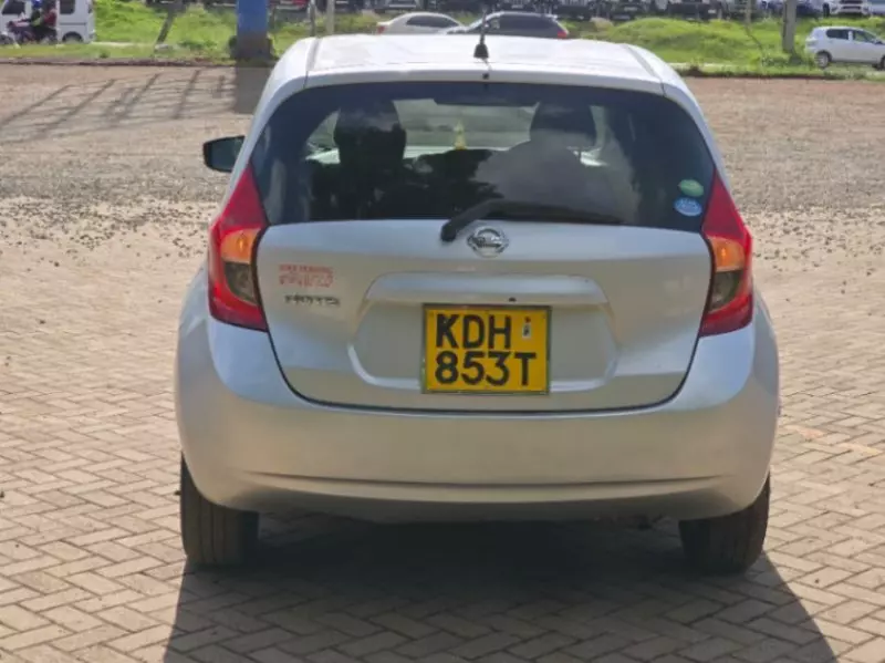 Nissan Note   - 2015