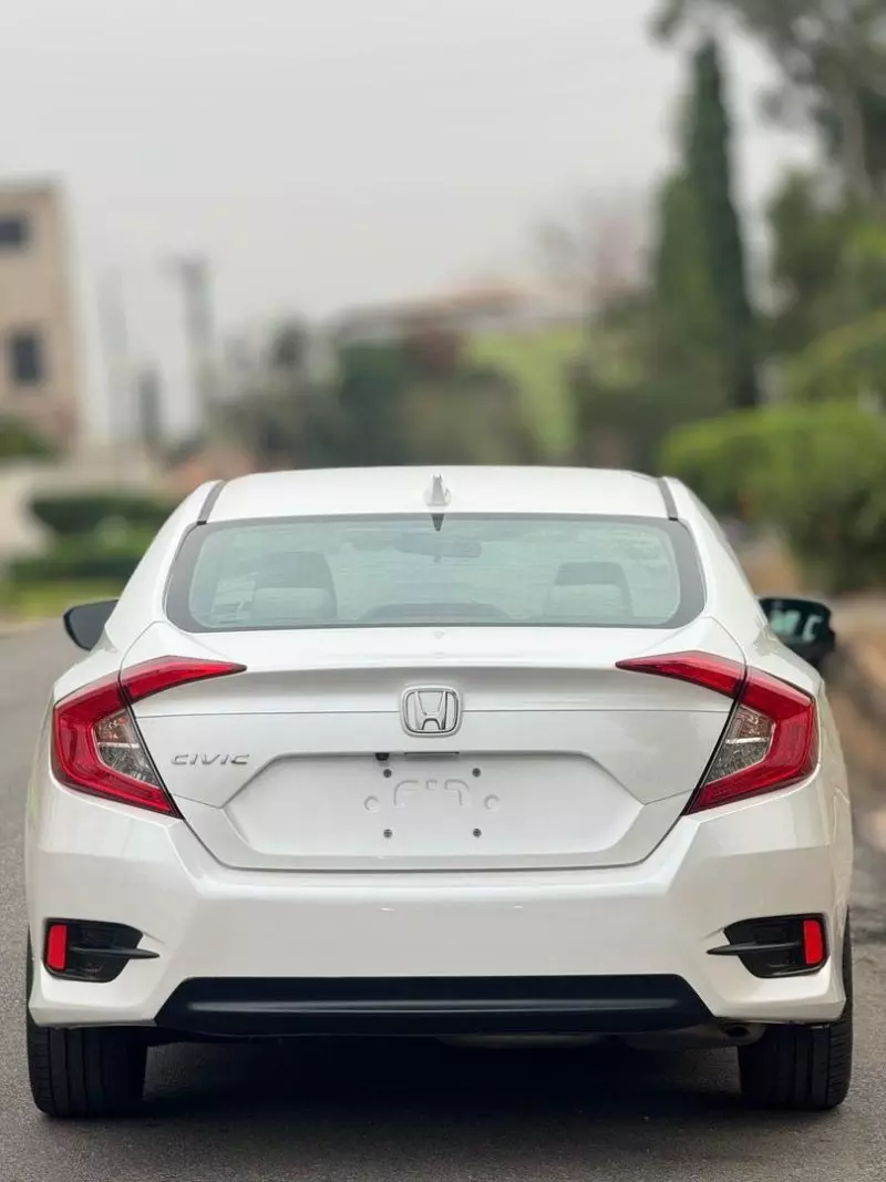 Honda Civic   - 2018