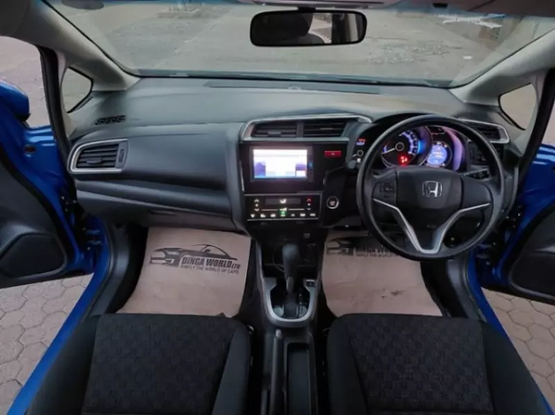 Honda Fit   - 2016