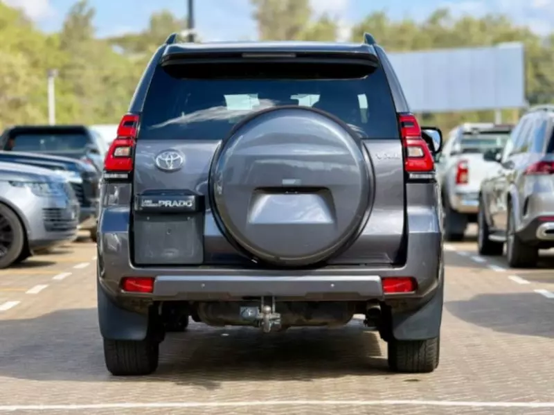 Toyota Land Cruiser Prado VX.L