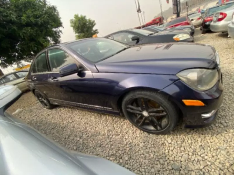 Mercedes-Benz C 300   - 2013