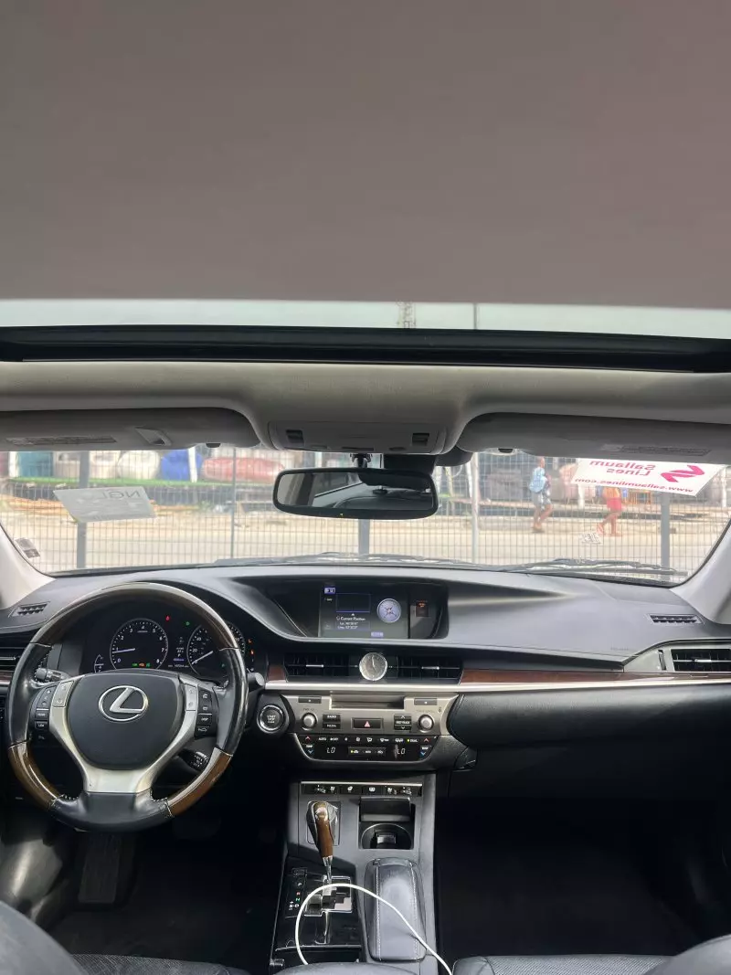 Lexus ES   - 2013