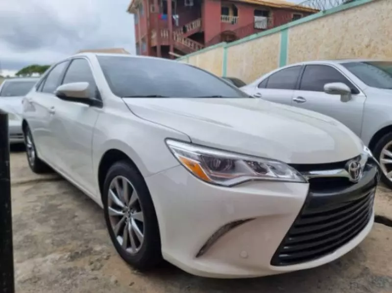 Toyota Camry   - 2015