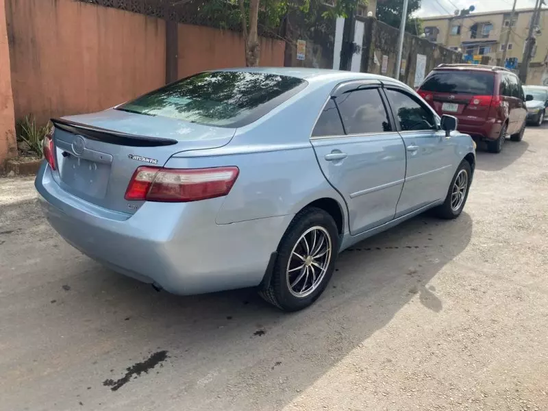Toyota camry   - 2007