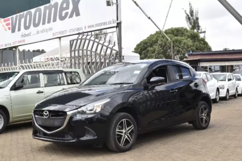 Mazda Demio   -