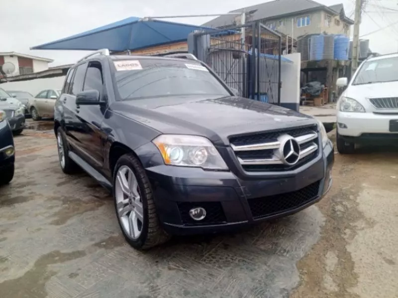 Mercedes-Benz GLK 350   - 2010