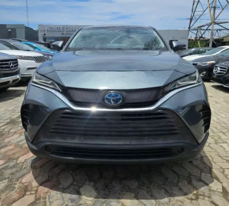 Toyota Venza   - 2022