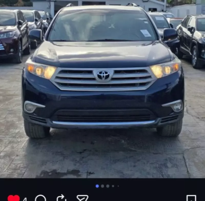 Toyota Highlander   - 2013
