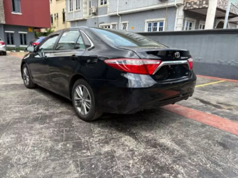 Toyota Camry   - 2017