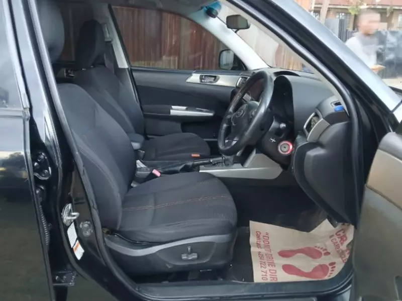 Subaru Forester   - 2010
