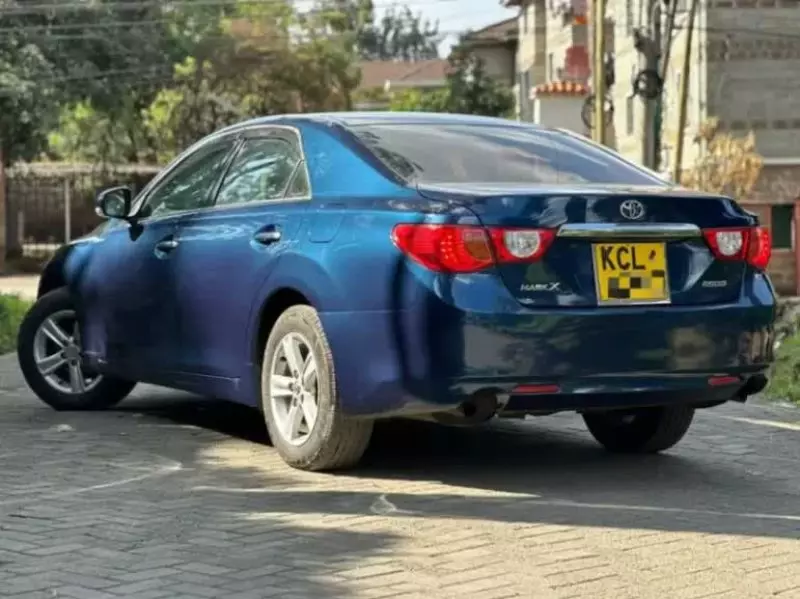 Toyota Mark X   - 2010