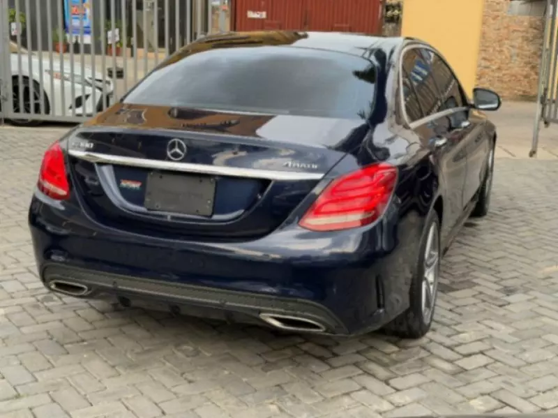 Mercedes-Benz C-Class   - 2015