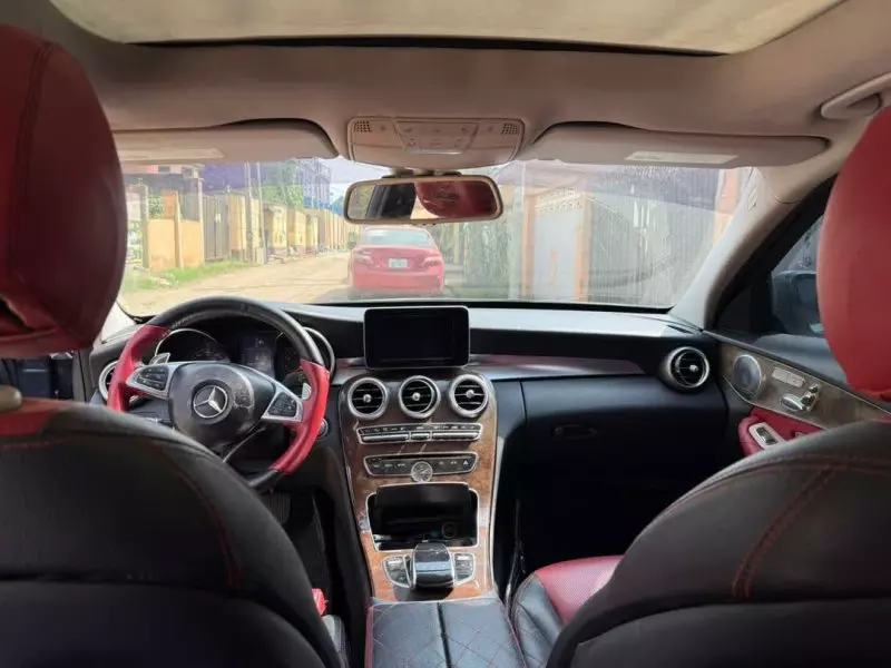 Mercedes-Benz C 300   - 2015