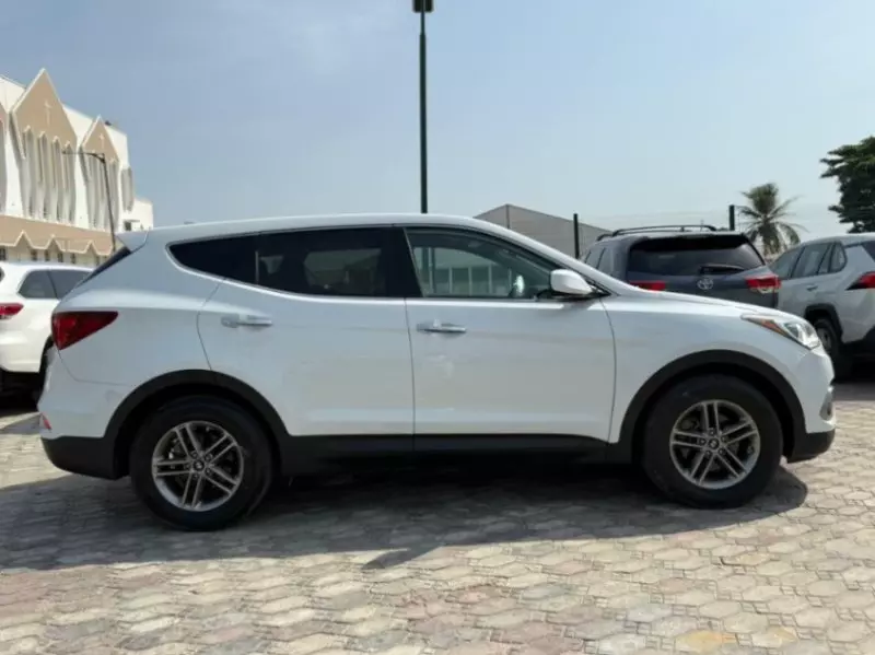 Hyundai Santa Fe Sport   - 2017
