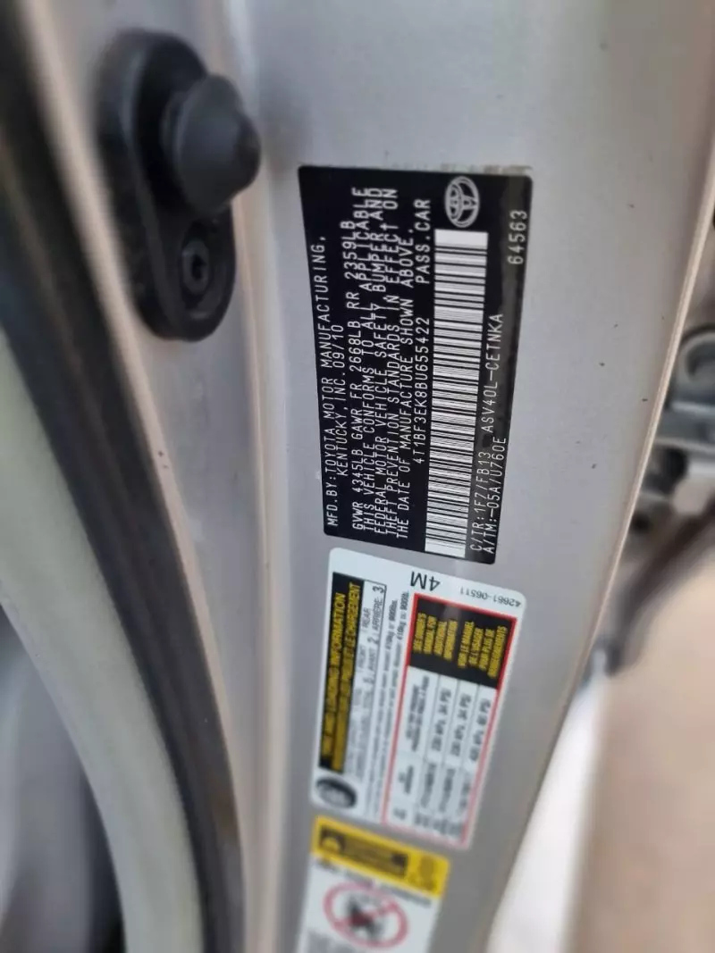 Toyota Camry   - 2011