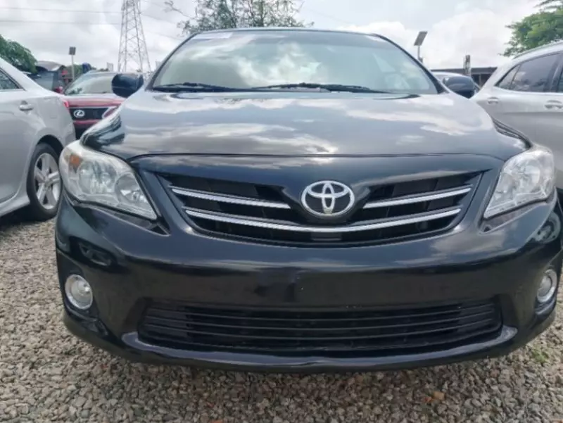Toyota Corolla   - 2013